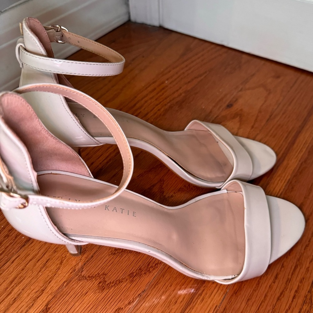 Kelly & Kate Short Heels - Picture 4 of 5